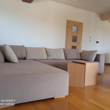 House Barbara 公寓 班约勒