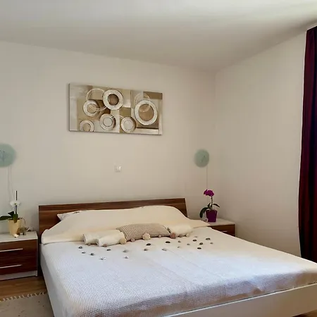 House Barbara Banjole