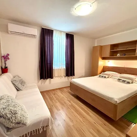House Barbara Apartamento