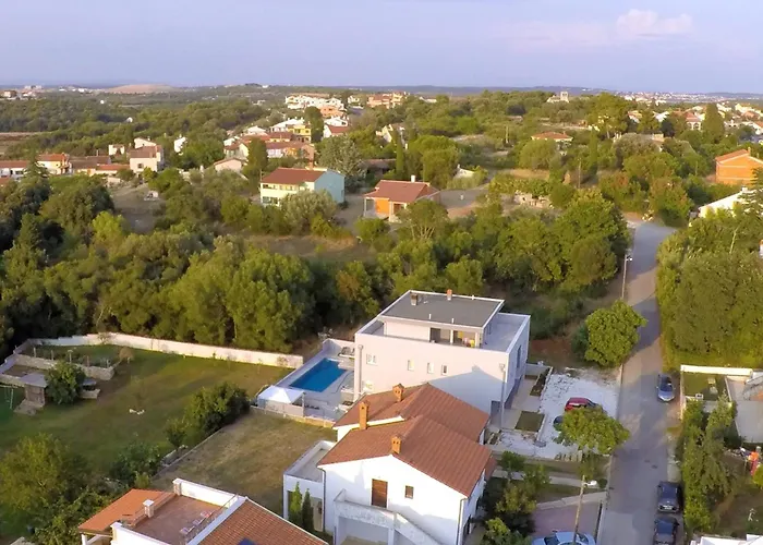 House Barbara 아파트 *