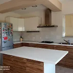 House Barbara *