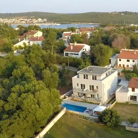 House Barbara Apartman Banjole